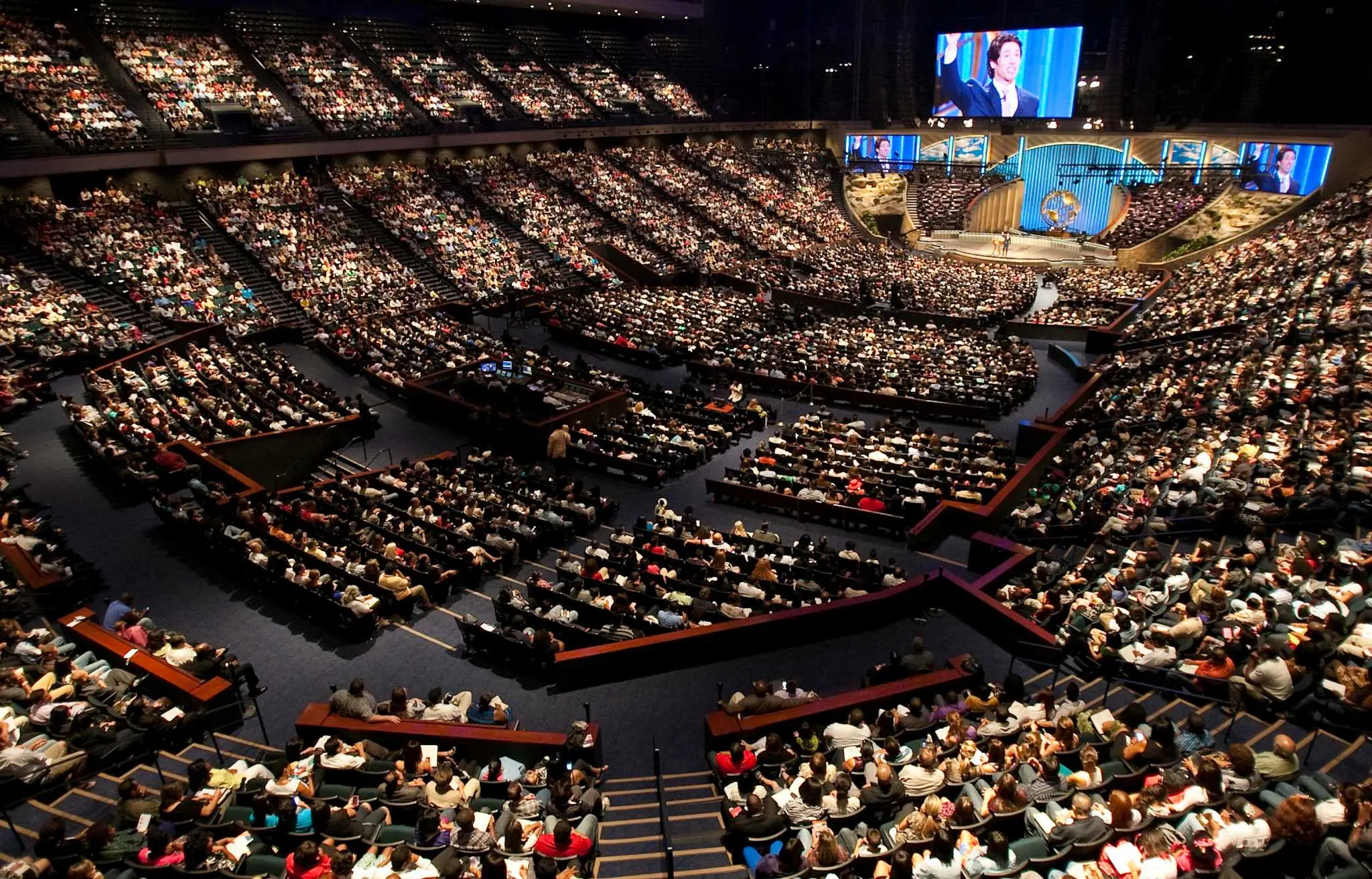 La Iglesia Lakewood: Un Centro de Fe y Controversia - Qué pasó en la Iglesia Lakewood Church iglesia del pastor joel osteen - Qué pasó en la Iglesia Lakewood Church