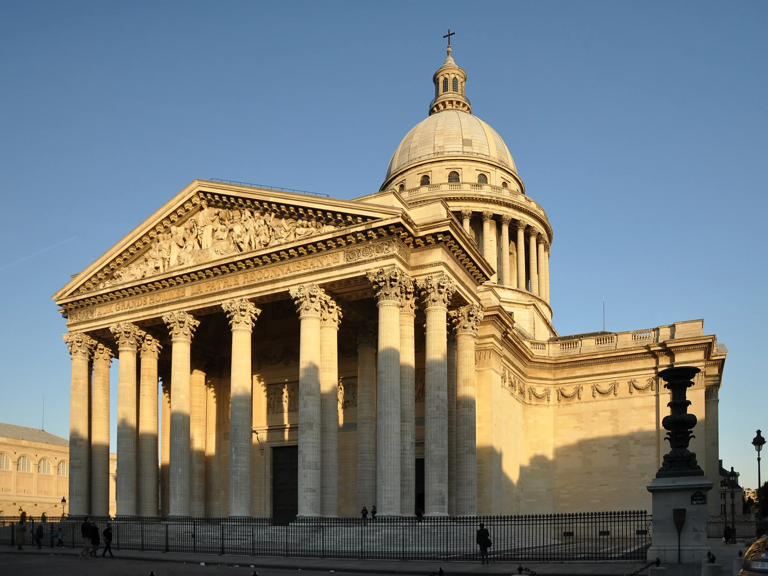 La Iglesia de Sainte-Geneviève: Un Viaje a Través de la Historia y el Arte - Qué representa el Panteon de París iglesia de sainte genevieve - Qué representa el Panteon de París