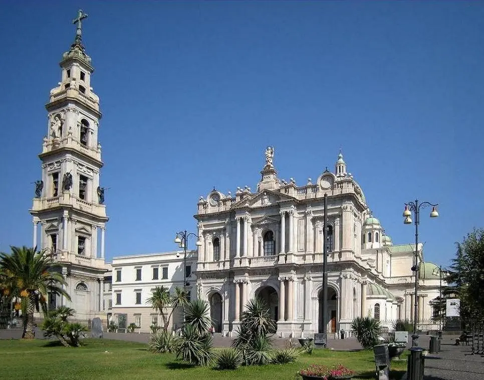 La Iglesia de Pompeya y el Rosario: Una Historia de Fe y Restauración - Qué santos están con la Virgen de Pompeya iglesia pompeya rosario - Qué santos están con la Virgen de Pompeya