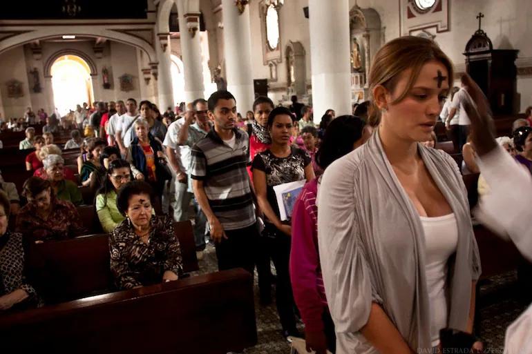 Polvo al Polvo: Un Viaje Espiritual a Través de la Biblia - Qué significa del polvo eres y al polvo volverás polvo al polvo biblia - Qué significa del polvo eres y al polvo volverás