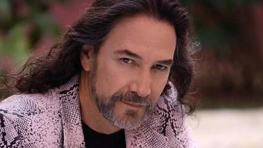 Marco Antonio Solís y Enrique Iglesias: Un Encuentro Musical - Qué significa la canción Si no te hubieras ido de Marco Antonio Solís marcos antonio solis y enrique iglesia - Qué significa la canción Si no te hubieras ido de Marco Antonio Solís