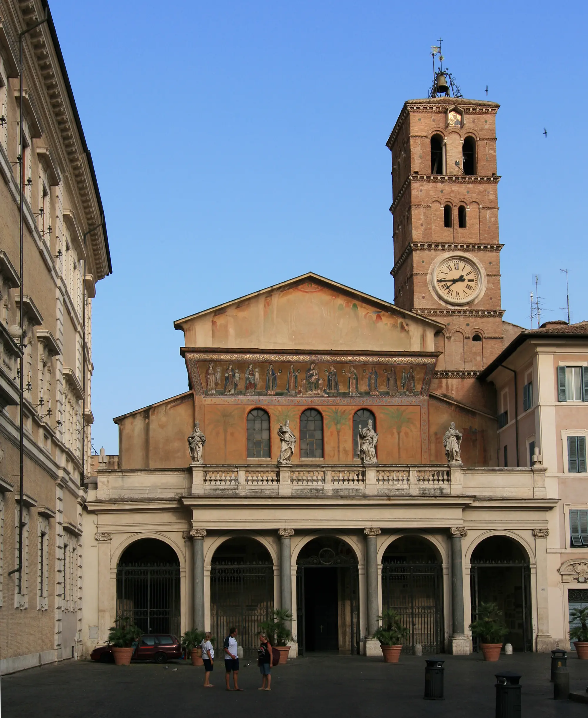 La Encantadora Iglesia de Santa María in Trastevere: Un Tesoro Histórico y Espiritual en el Corazón de Roma - Qué significa la palabra Trastevere iglesia santa maria de trastevere - Qué significa la palabra Trastevere