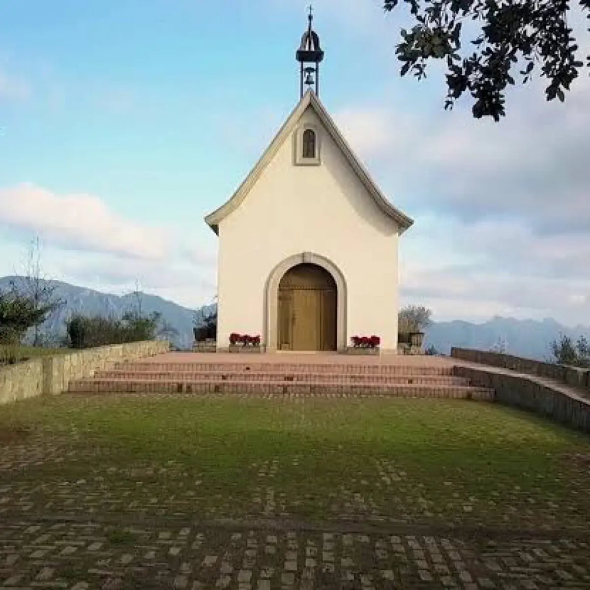 iglesia de la virgen de schoenstatt - Qué significa la Virgen de Schoenstatt