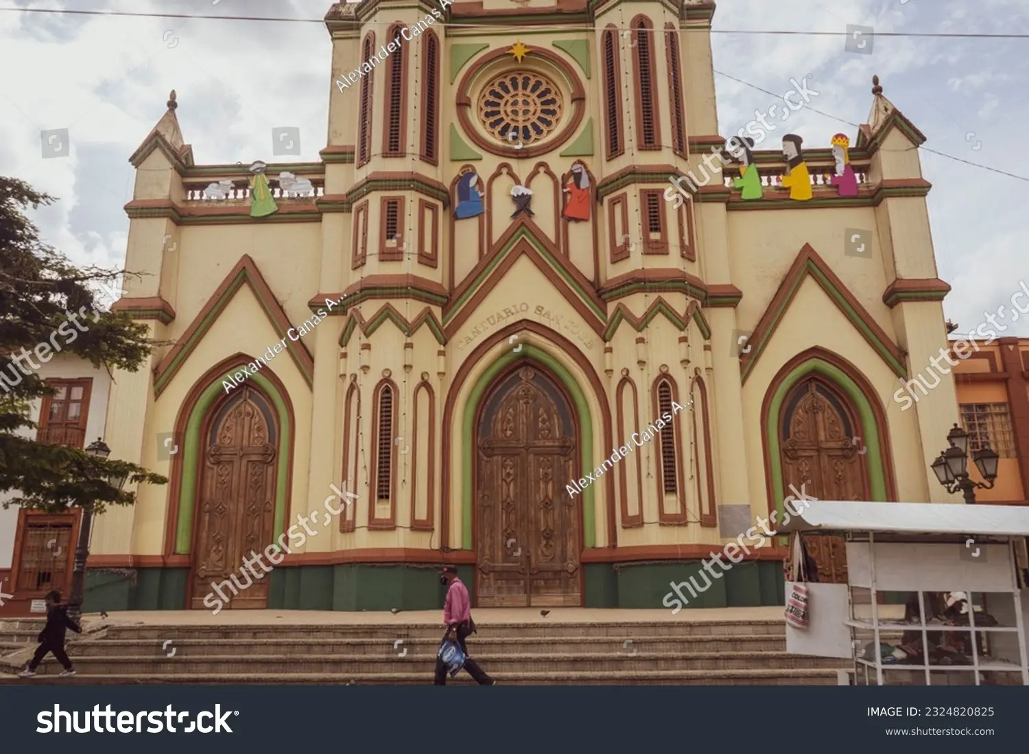 Iglesia de Urrao: Un Viaje a la Fe y la Historia en el Corazón de Antioquia - Qué significa Urrao iglesia urrao - Qué significa Urrao