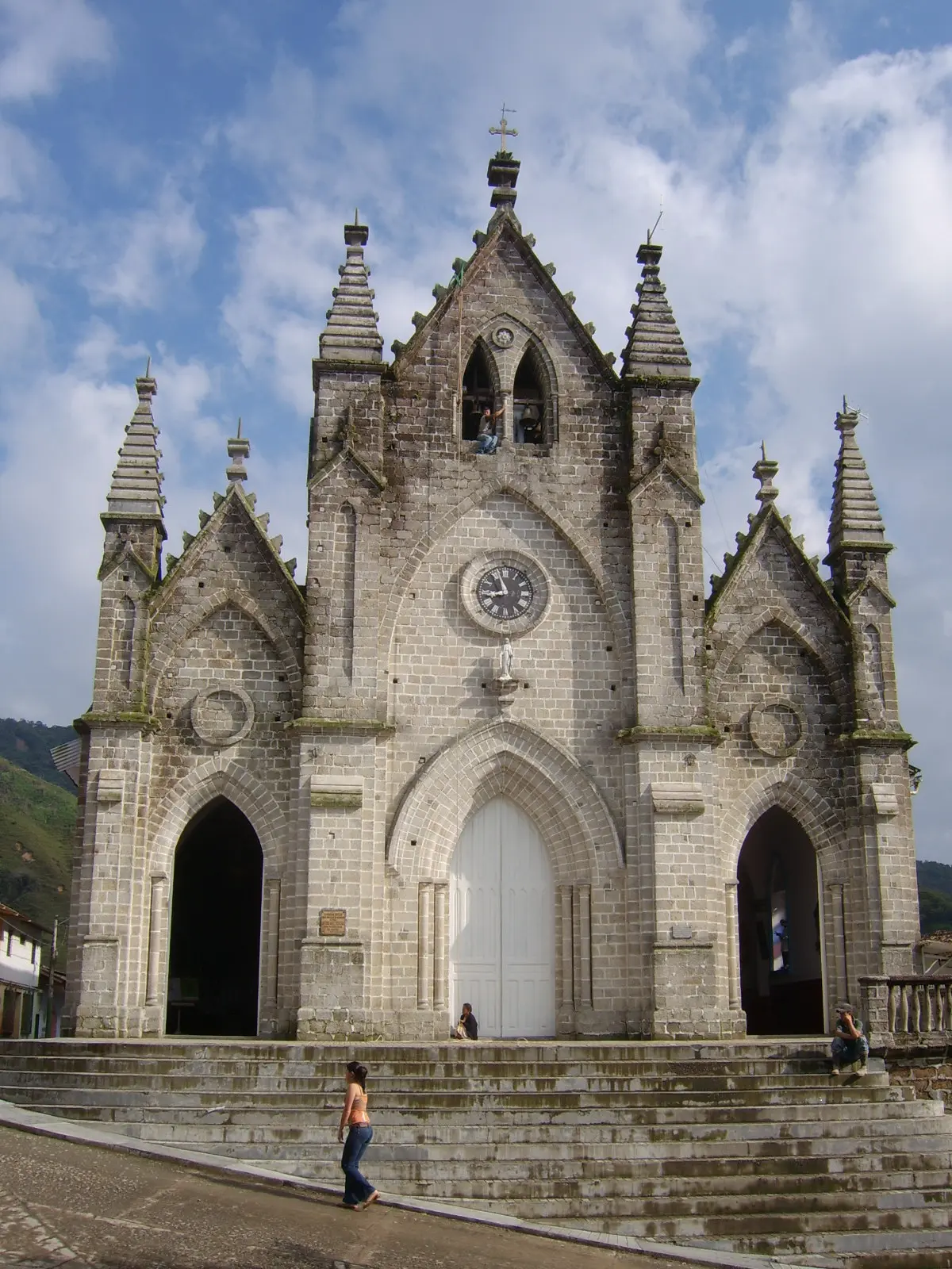 Las Instituciones Sociales: Un Análisis de la Iglesia como Factor de Integración - Qué son las instituciones sociales y ejemplos instituciones sociales iglesia - Qué son las instituciones sociales y ejemplos