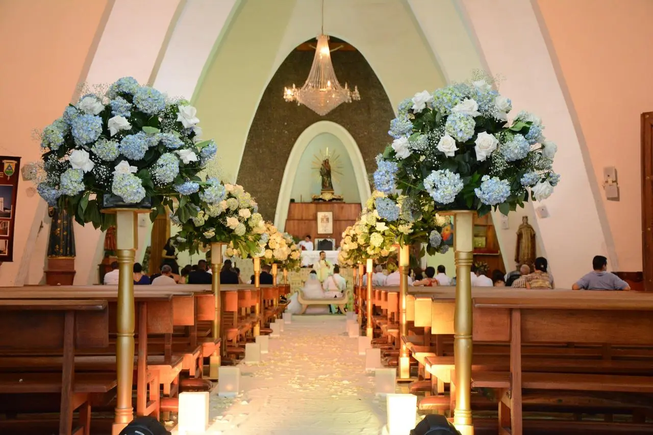 Arreglos florales para boda iglesia sencillos para un día inolvidable - Qué tipo de arreglos florales hay arreglos florales para boda iglesia sencillos - Qué tipo de arreglos florales hay