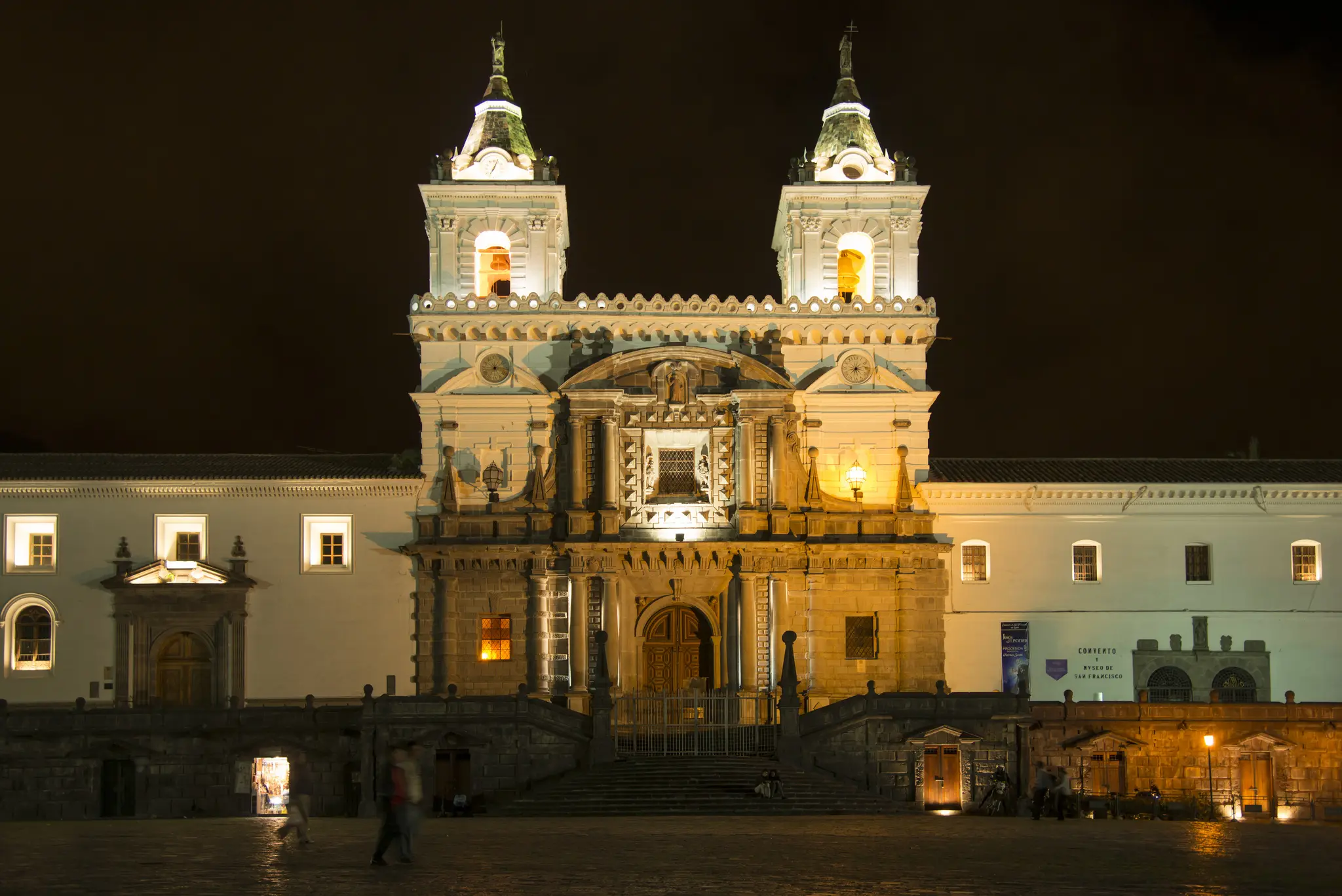 Iglesia y Convento de San Francisco de Quito: Un Tesoro Histórico y Artístico - Qué tipo de patrimonio es la iglesia de San Francisco de Quito iglesia y convento de san francisco quito - Qué tipo de patrimonio es la iglesia de San Francisco de Quito