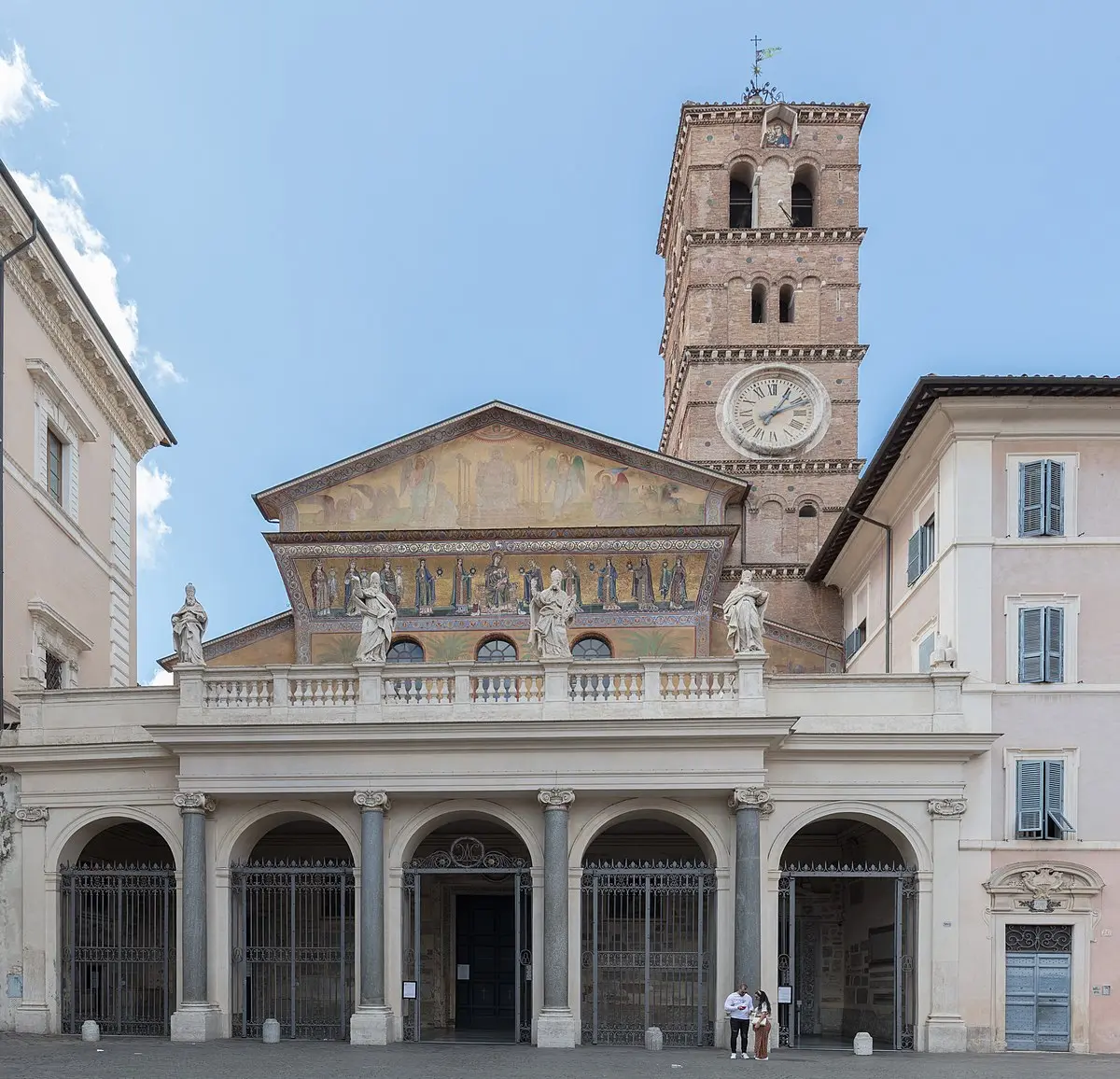 La Encantadora Iglesia de Santa María in Trastevere: Un Tesoro Histórico y Espiritual en el Corazón de Roma - Qué ver en el barrio del Trastevere iglesia santa maria de trastevere - Qué ver en el barrio del Trastevere