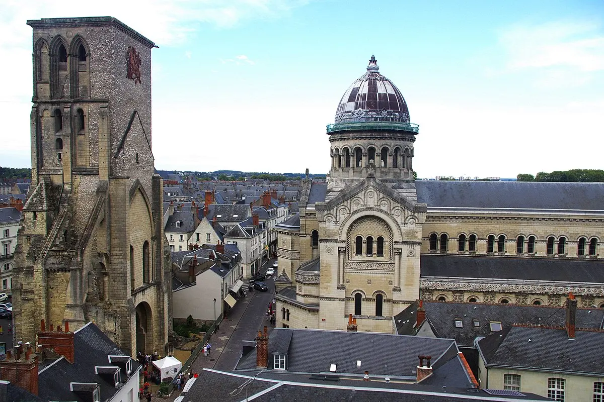 Iglesia de San Martín de Tours: Un Viaje a través del Tiempo y la Fe - Quién construyó San Martín de Tours iglesia de san martín de tours - Quién construyó San Martín de Tours