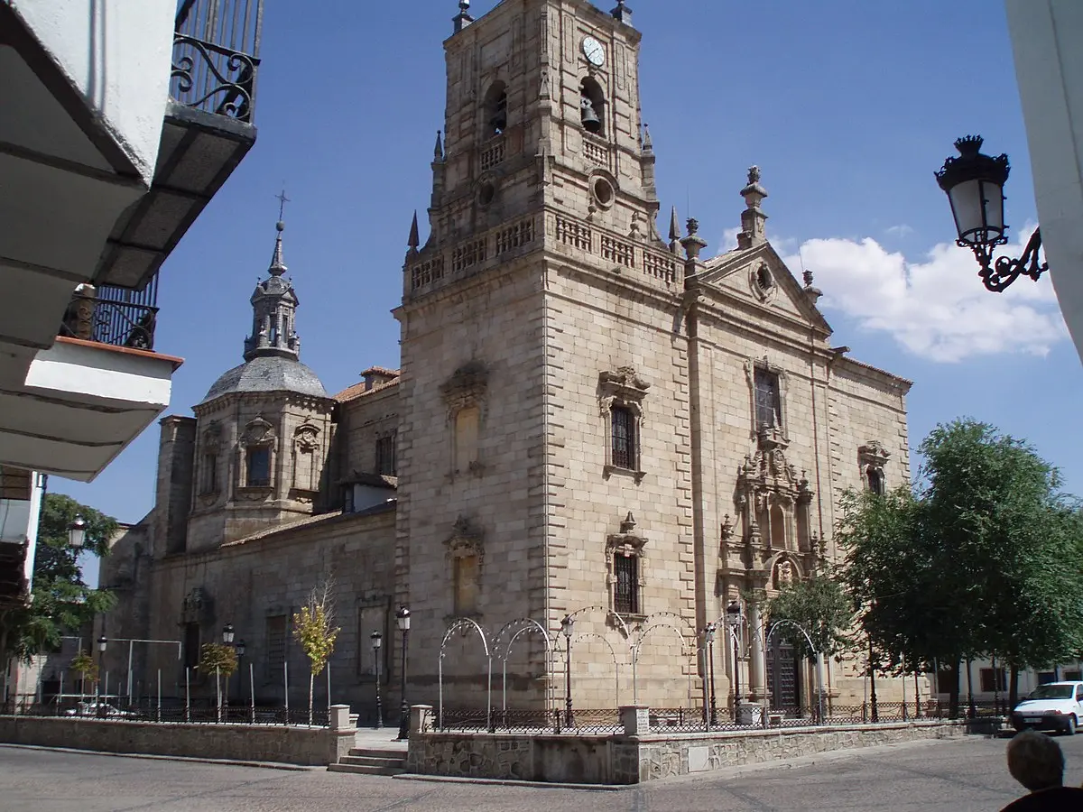 La Iglesia de Santo Tomás Apóstol: Un Legado de Fe y Historia - Quién era Tomás antes de ser apóstol iglesia santo tomas apostol - Quién era Tomás antes de ser apóstol