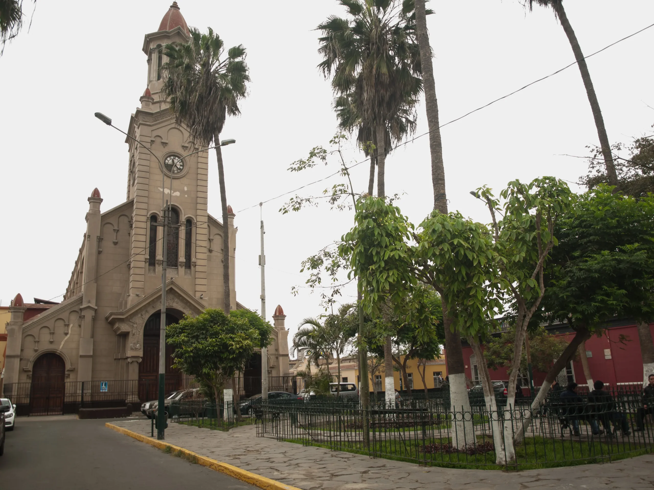 Iglesia San Francisco de Barranco: Un Icono de Fe y Arte en Lima - Quién es el párroco de Barranco iglesia san francisco barranco - Quién es el párroco de Barranco