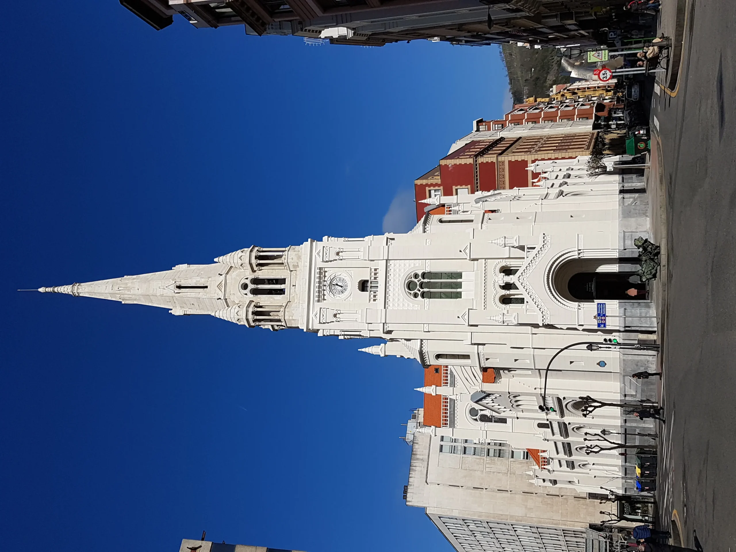 La Iglesia de San José de la Montaña: Un Remanso de Fe en el Corazón de Antioquia - Quién es el santo San José de la Montaña iglesia de san josé de la montaña - Quién es el santo San José de la Montaña