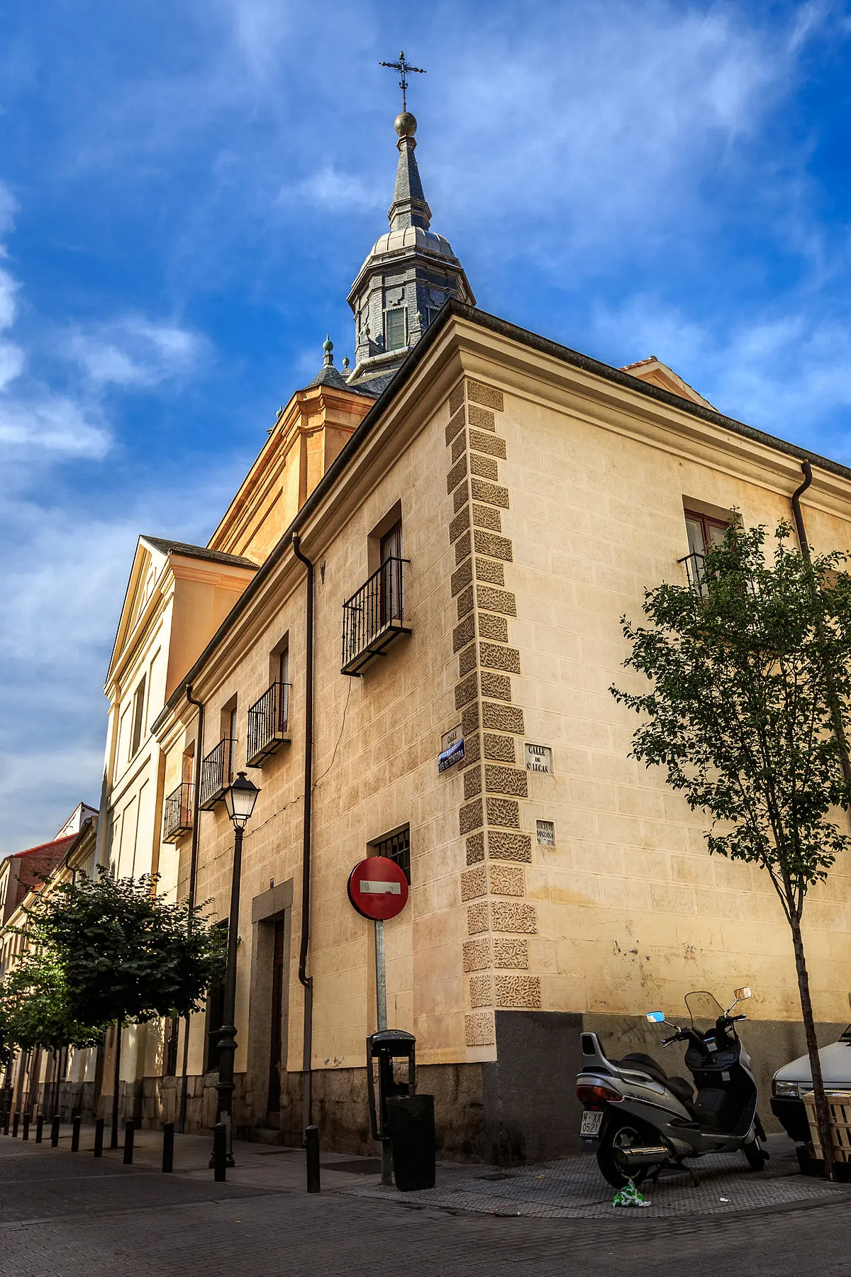 La Iglesia de los Mercedarios: Historia, Arte y Tradición - Quién es la Virgen de las Mercedes iglesia de los mercedarios - Quién es la Virgen de las Mercedes
