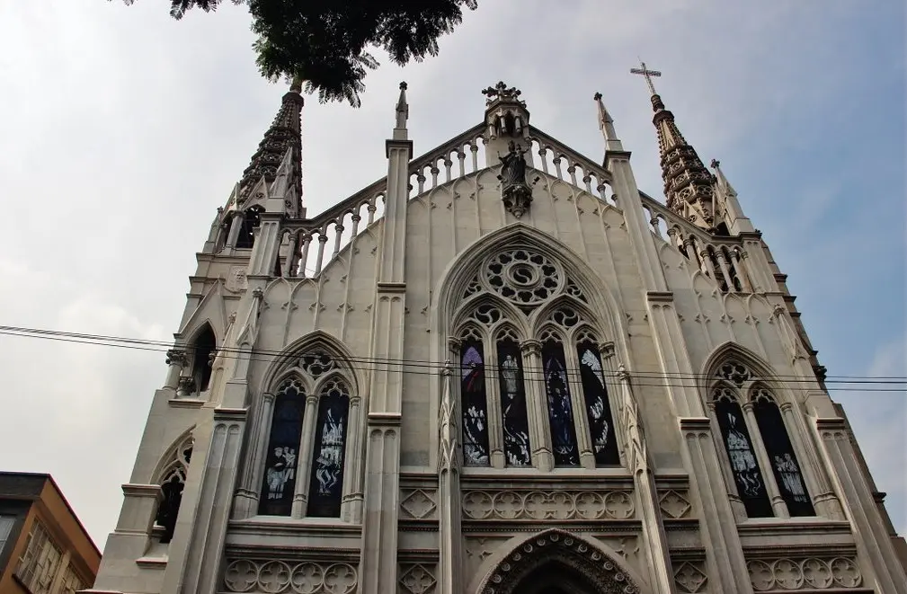 Iglesia Salesiana María Auxiliadora: Un Faro de Esperanza para la Juventud - Quién es María Auxiliadora para los salesianos iglesia salesiana maria auxiliadora - Quién es María Auxiliadora para los salesianos