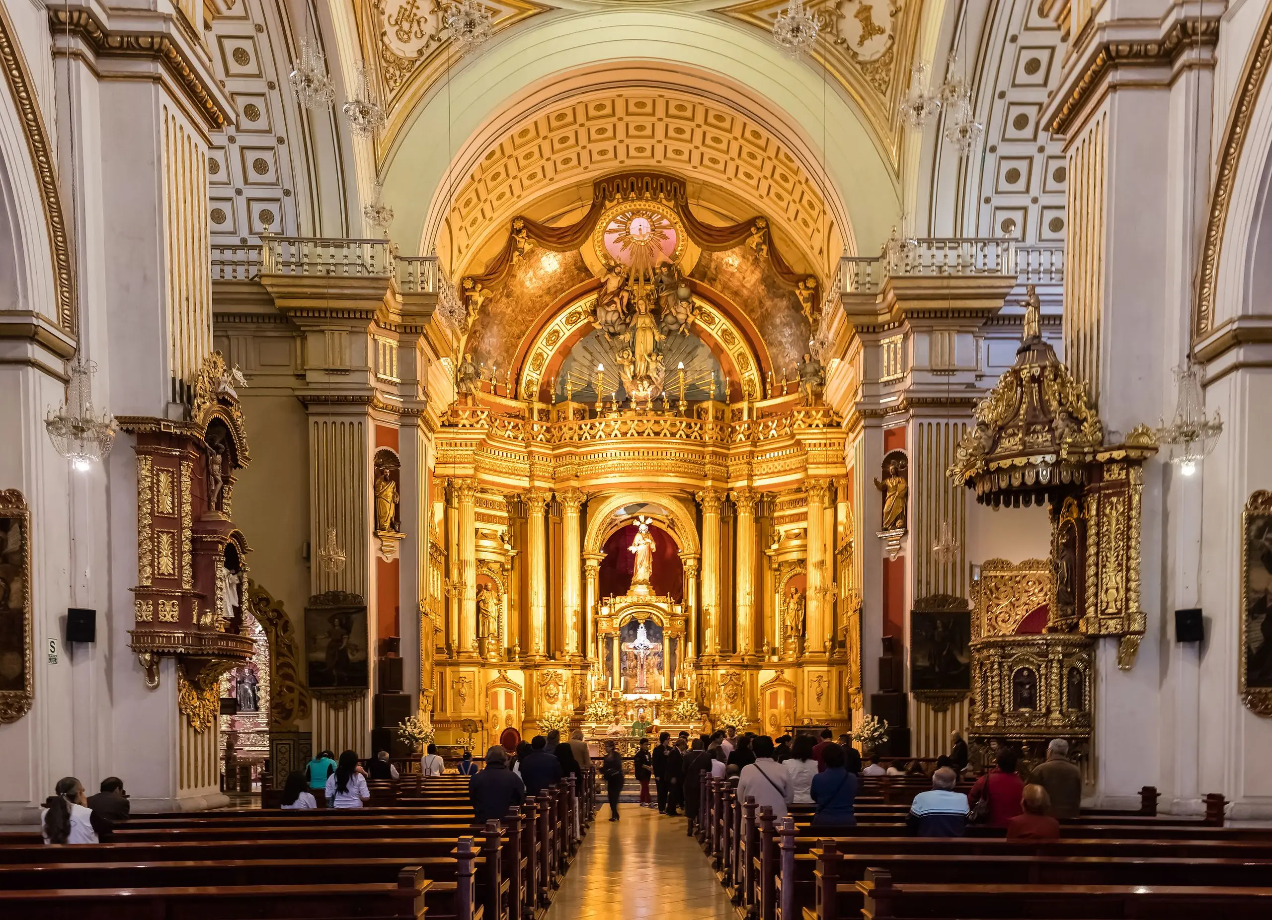 iglesia de san pedro - Quién está enterrado en la Basílica de San Pedro