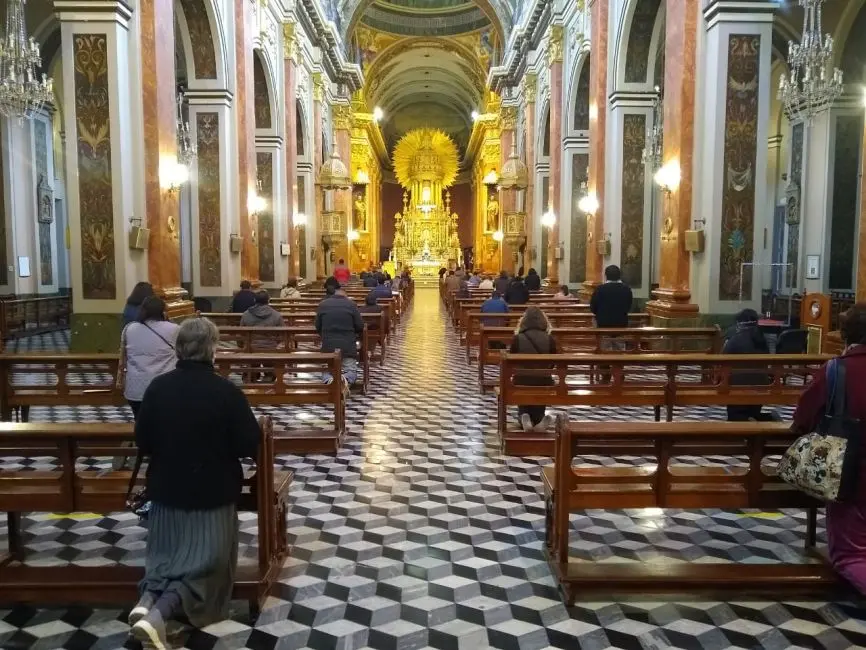 Horarios de Misa en la Catedral Basílica de Salta durante la Semana Santa - Quién está enterrado en la Catedral de Salta horarios de misa en la catedral de salta semana santa - Quién está enterrado en la Catedral de Salta