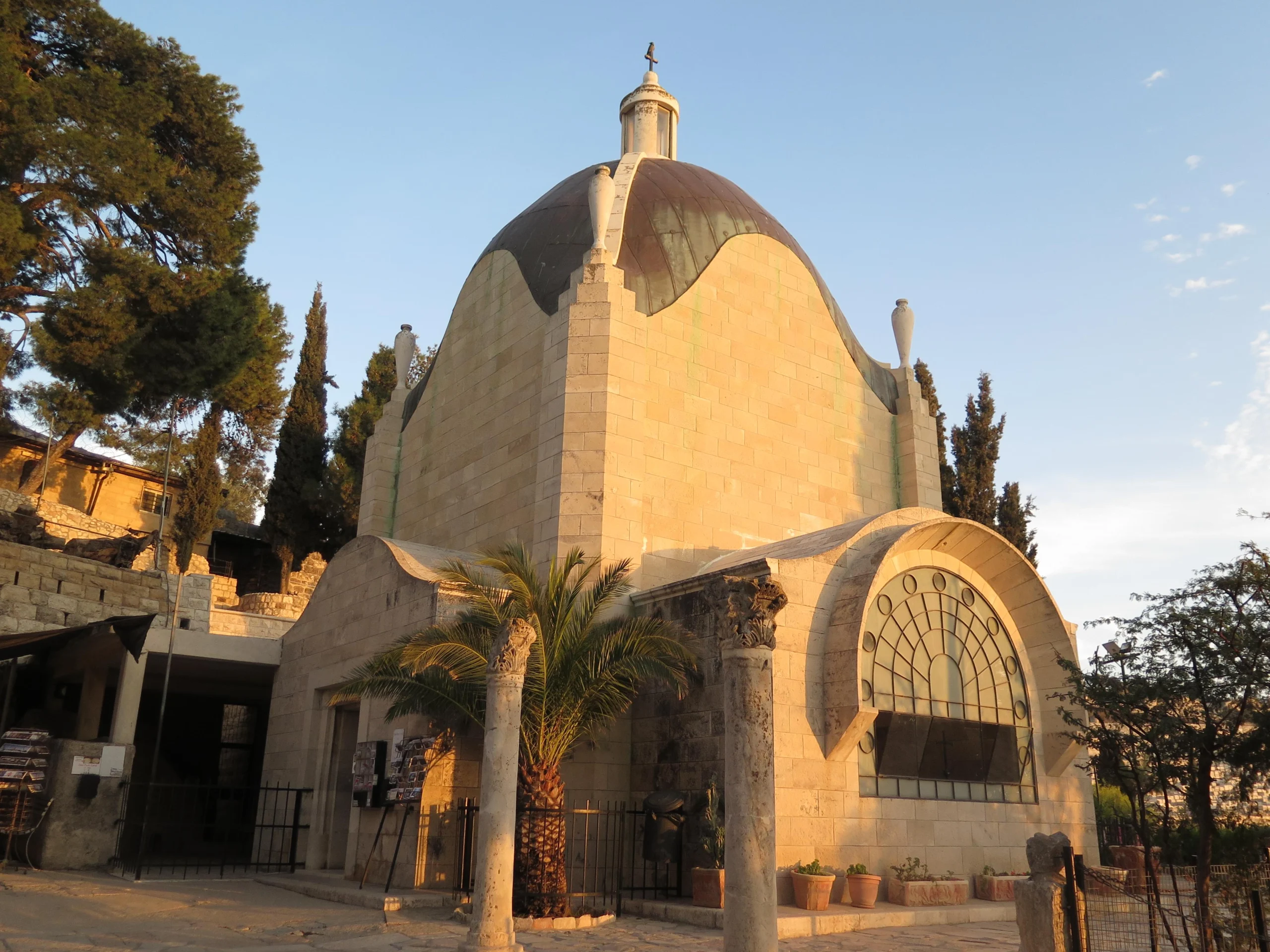 La Iglesia del Dominus Flevit: Un Lugar de Reflexión y Esperanza - Quién fue dominus en la Biblia iglesia del dominus flevit - Quién fue dominus en la Biblia
