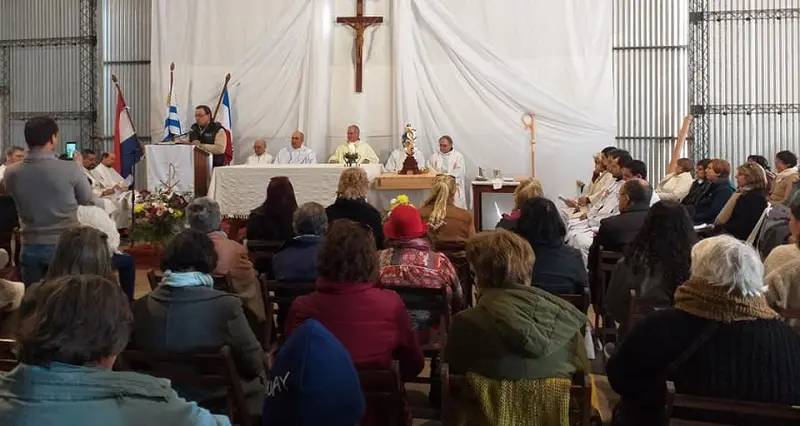 ¿Se puede celebrar misa en una casa? - Quién puede oficiar misas se puede celebrar misa en una casa - Quién puede oficiar misas