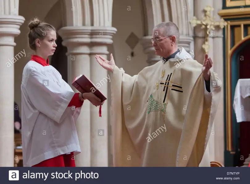 ¿Quién puede leer el Evangelio en la Misa? - Quién puede proclamar el Evangelio quien puede leer el evangelio en la misa - Quién puede proclamar el Evangelio