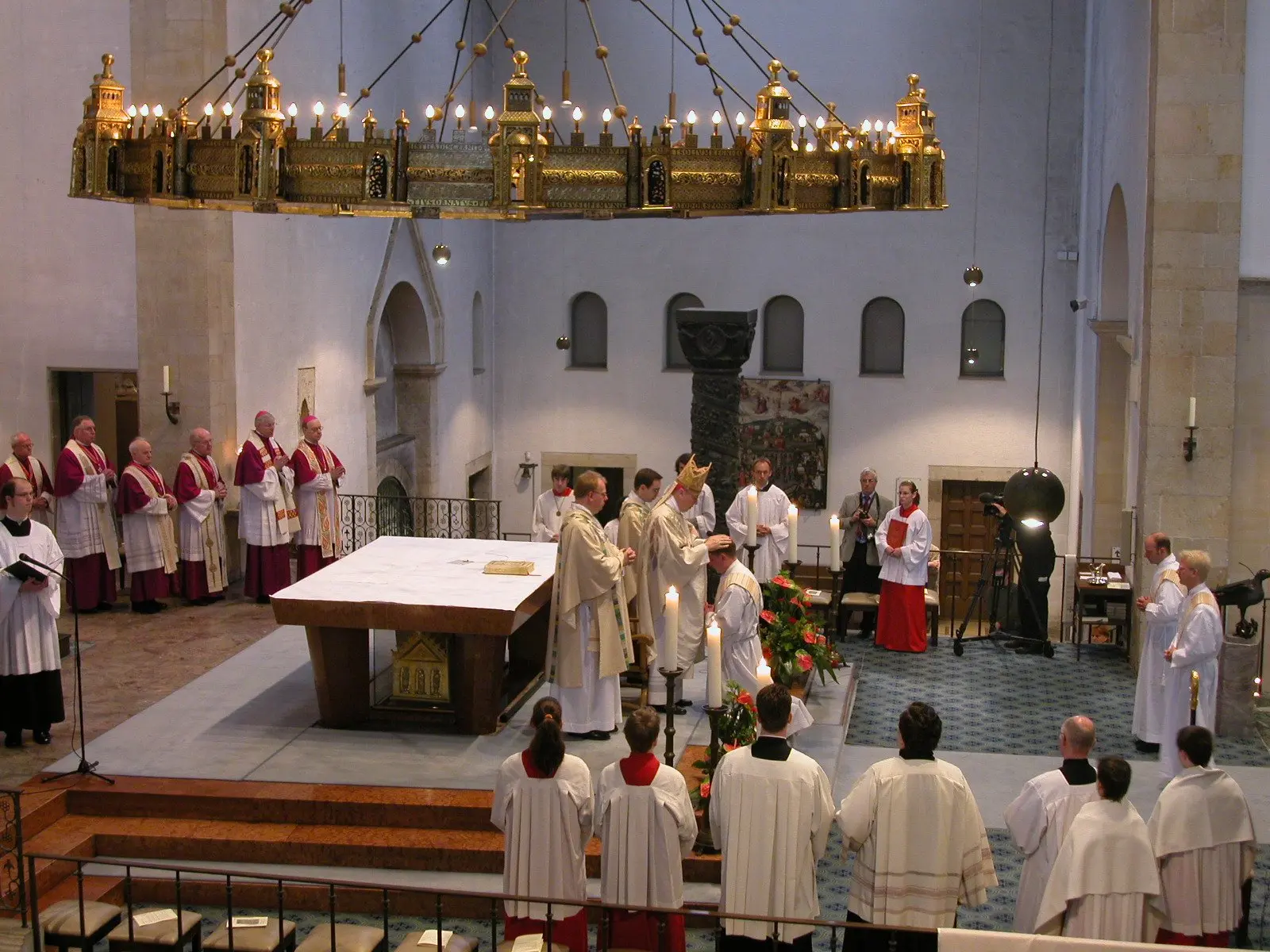 que es el orden sagrado en la iglesia catolica - Quién puede recibir el orden sagrado