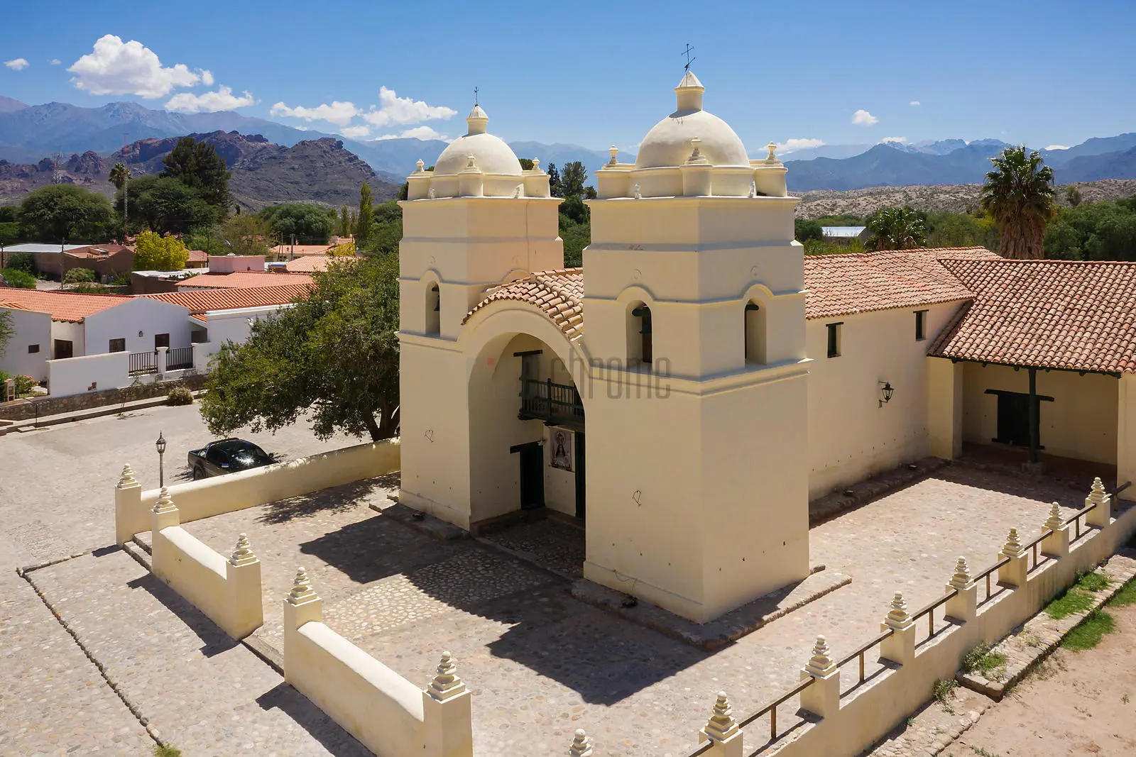 Iglesia de San Pedro Nolasco: Un Legado de Fe y Caridad en Los Molinos - Quién se le apareció a San Pedro Nolasco iglesia san pedro nolasco de los molinos - Quién se le apareció a San Pedro Nolasco