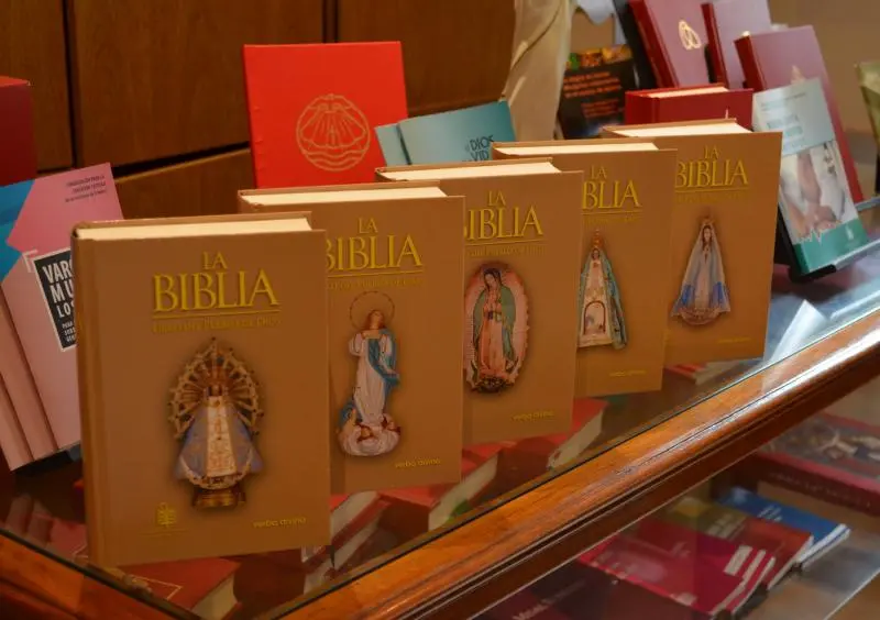 La Biblia Argentina: Un Viaje a través de las Palabras - Quién trajo la Biblia a Argentina la biblia argentina - Quién trajo la Biblia a Argentina
